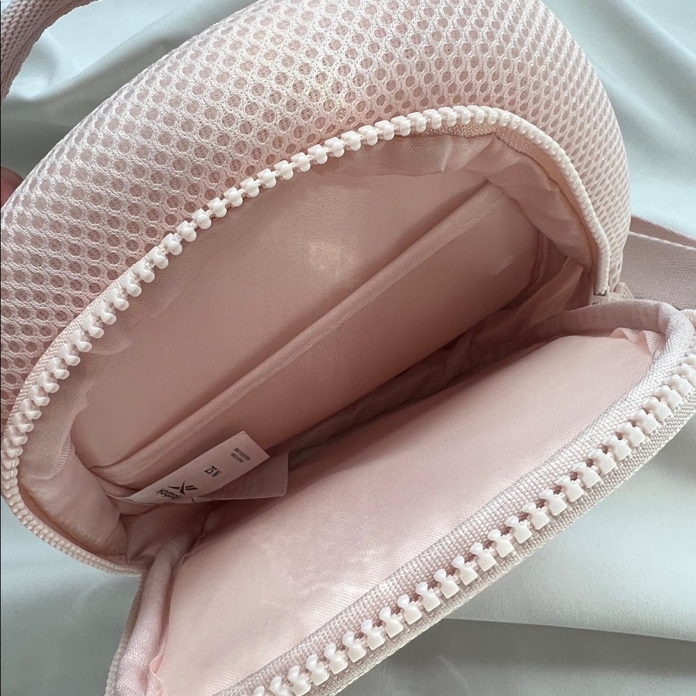 Mini Reebook backpack - Picture 2 of 3